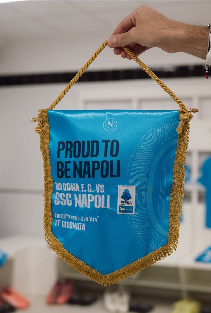 Bologna-Napoli, spogliatoio allestito con kit gara: la scelta sulla maglia – GALLERY - immagine 3