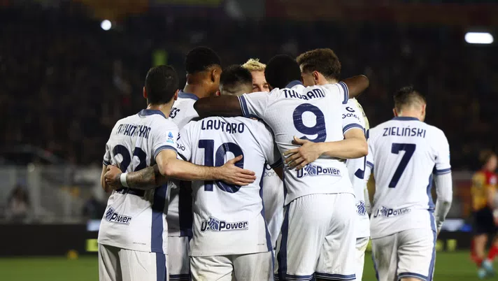 Napoli chiama, Inter risponde: poker nerazzurro a Lecce. Inzaghi torna a -3 da Conte - immagine 1