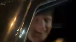 McTominay assalito dai tifosi azzurri a Capodichino: quanto entusiasmo!