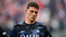 Inter, la distorsione di Pavard preoccupa. Recupero difficile per Barcellona, lo scenario