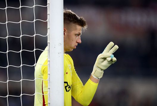 Roma, Italia - 15 dicembre 2025: Jean Butez durante la partita contro la Roma. (Foto di Paolo Bruno/Getty Images) Lecce-Como, dove vedere la partita in diretta televisiva e streaming LIVE- immagine 3