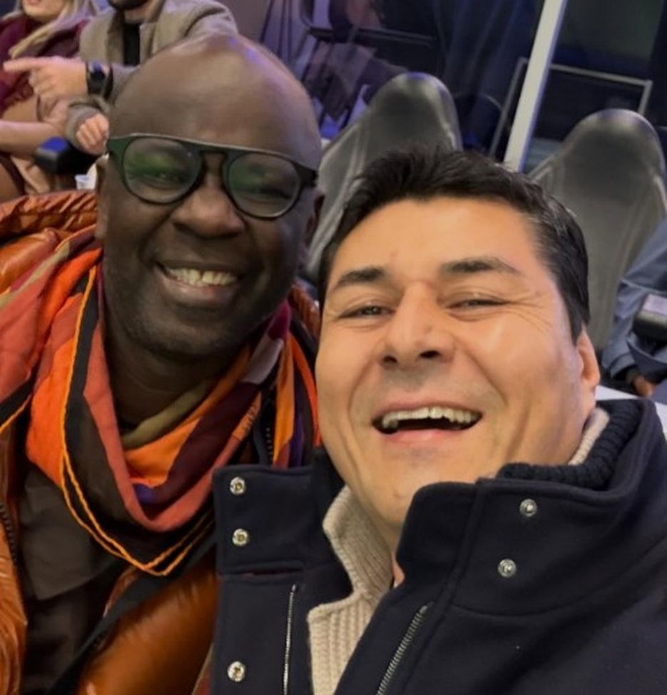 Julio Cruz in posa con Lilian Thuram: “L’ho sempre trovato straordinario”- immagine 2