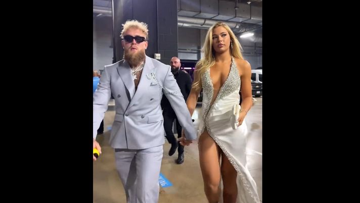 Paul batte Tyson ma i social impazziscono per la fidanzata (olimpionica) Jutta: le foto - immagine 1