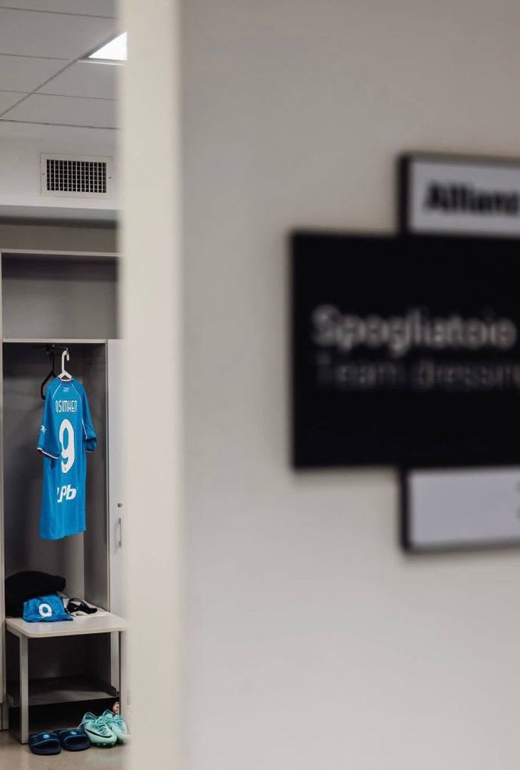 Napoli pronto alla sfida contro la Juventus: svelata la divisa di gioco