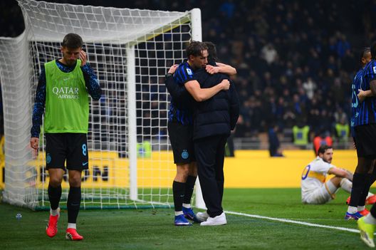 Inter, gioia Chivu: la corsa con Kolarov al gol di Pio. Doppia esultanza poi la “calma”- immagine 2