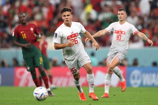 Ardon Jashari con la maglia della Svizzera (Foto di Michael Steele/Getty Images) ESCLUSIVA Milan-Jashari, affare in chiusura sui 38-40 milioni di euro- immagine 2