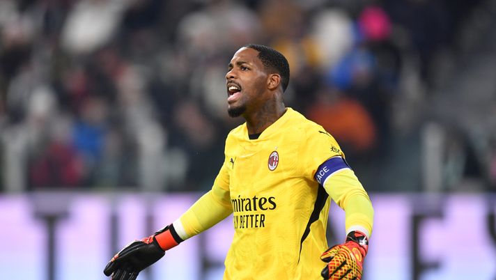 Verso Udinese-Milan: Maignan ancora nel mirino con uno striscione offensivo - immagine 1