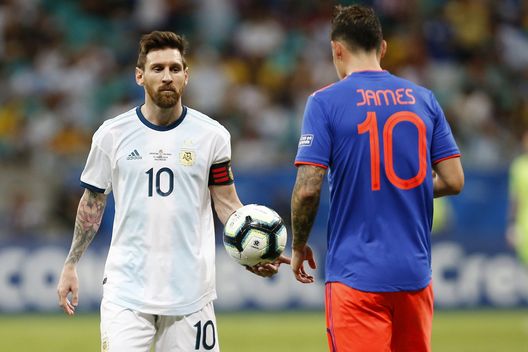 Salvador, Brasile - 15 giugno 2019: Lionel Messi e James Rodriguez. (Foto di Wagner Meier/Getty Images) argentina colombia