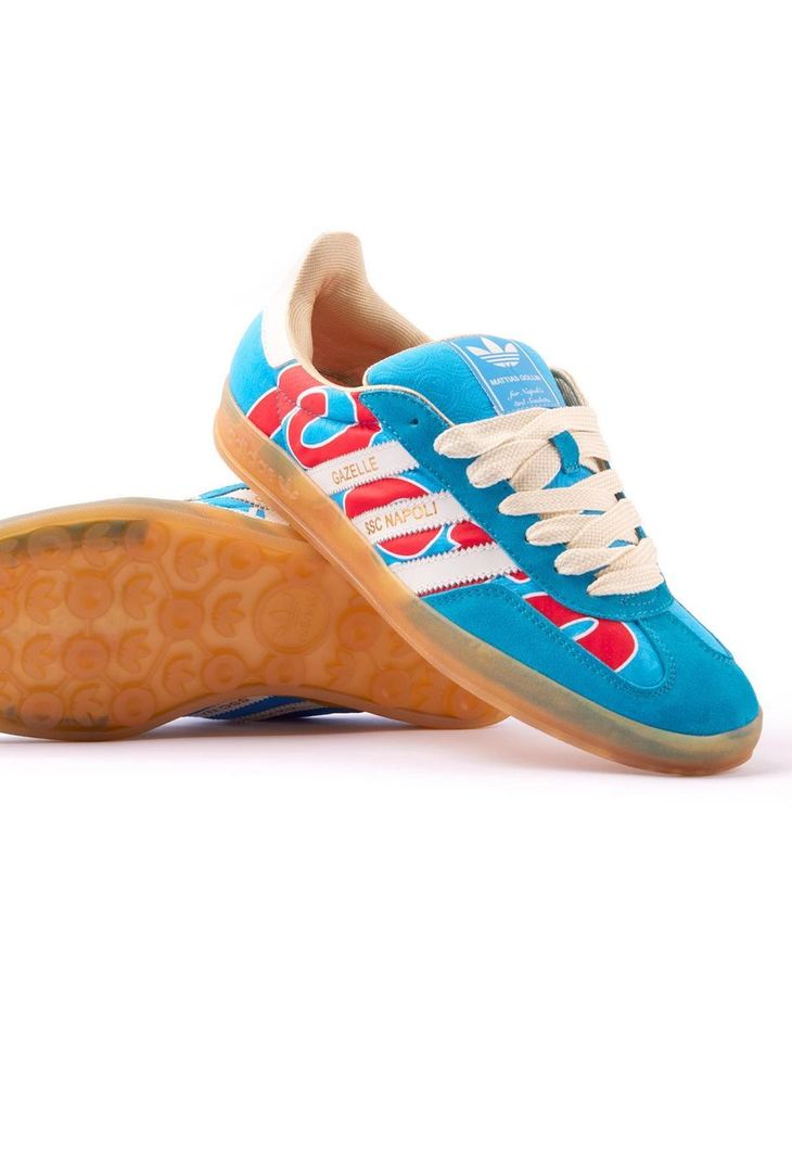 GALLERY Arrivano le scarpe del Napoli, sono opera di un designer: le foto dei modelli - immagine 3