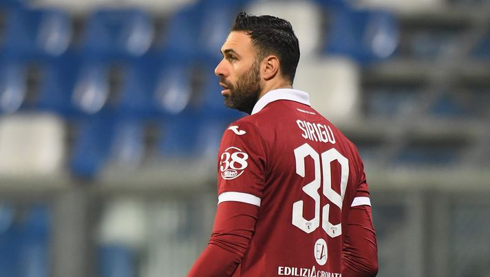 REGGIO NELL'EMILIA, ITALY - JANUARY 18: Salvatore Sirigu of Torino FC looks on during the Serie A match between US Sassuolo and Torino FC at Mapei Stadium - Città del Tricolore on January 18, 2020 in Reggio nell'Emilia, Italy (Photo by Alessandro Sabattini/Getty Images) Napoli-Torino, le formazioni ufficiali: torna Sirigu, in difesa c’è Buongiorno - immagine 1