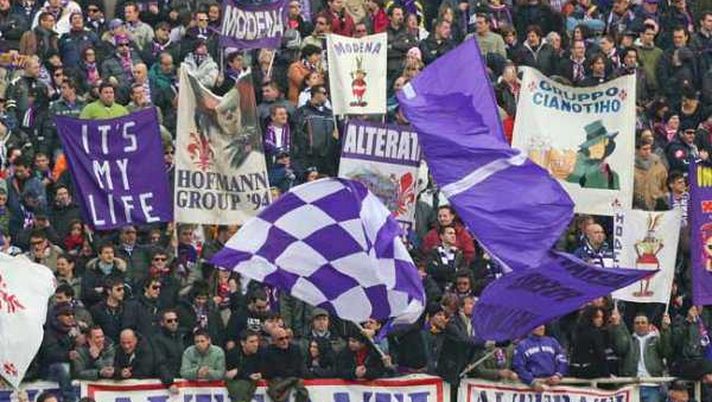 Grave lutto al Franchi. Durante Fiorentina-Verona a causa di un malore, si è spenta la vita di un tifoso viola tifoso fiorentina