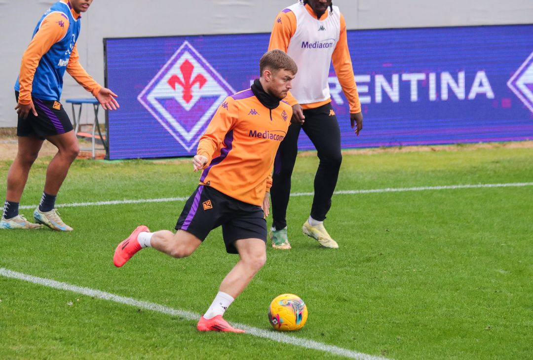 Gallery VN – Allenamento a porte aperte della Fiorentina, le immagini più belle - immagine 198
