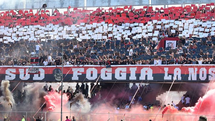 Casertana-Foggia: la decisione del Giudice Sportivo dopo gli scontri al “Pinto” Foggia