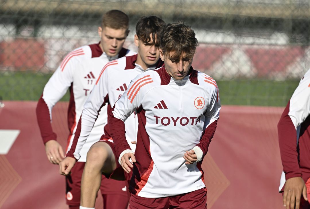 Verso Roma-Sampdoria: la ripresa degli allenamenti a Trigoria – FOTO GALLERY - immagine 11