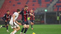 Gazzetta – Pobega costa 12 milioni: Bologna e Milan ne parleranno in estate