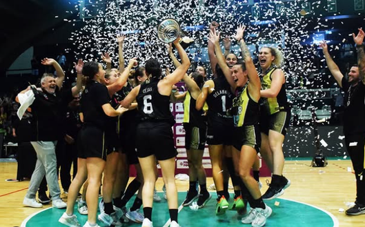 Scandalo in Argentina, giocatrici di basket riprese nello spogliatoio- immagine 2