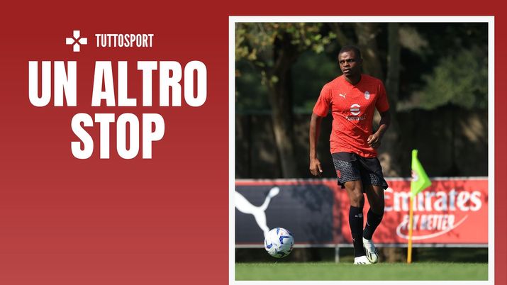 Pierre Kalulu (difensore AC Milan), qui durante una seduta di allenamento a Milanello | Milan News (Getty Images) Pierre Kalulu AC Milan allenamento Milanello