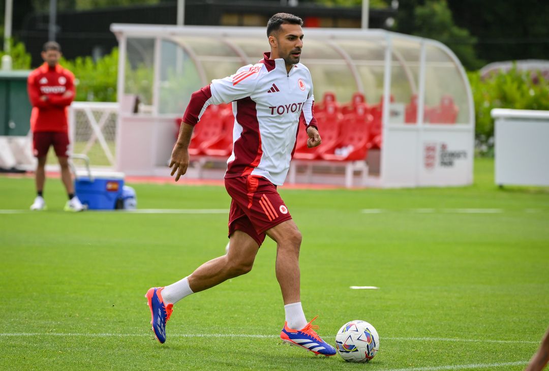 Roma, primo allenamento in Inghilterra per Dovbyk – FOTO GALLERY - immagine 28