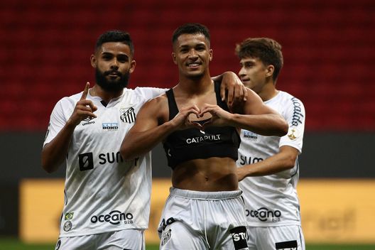 Dal Brasile: “Alla Fiorentina piace un attaccante e lui vuole l’Europa”- immagine 2