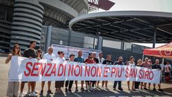 Il “Buon teatro” della Curva, protesta continua: Prefettura, mediazione per gli ambulanti