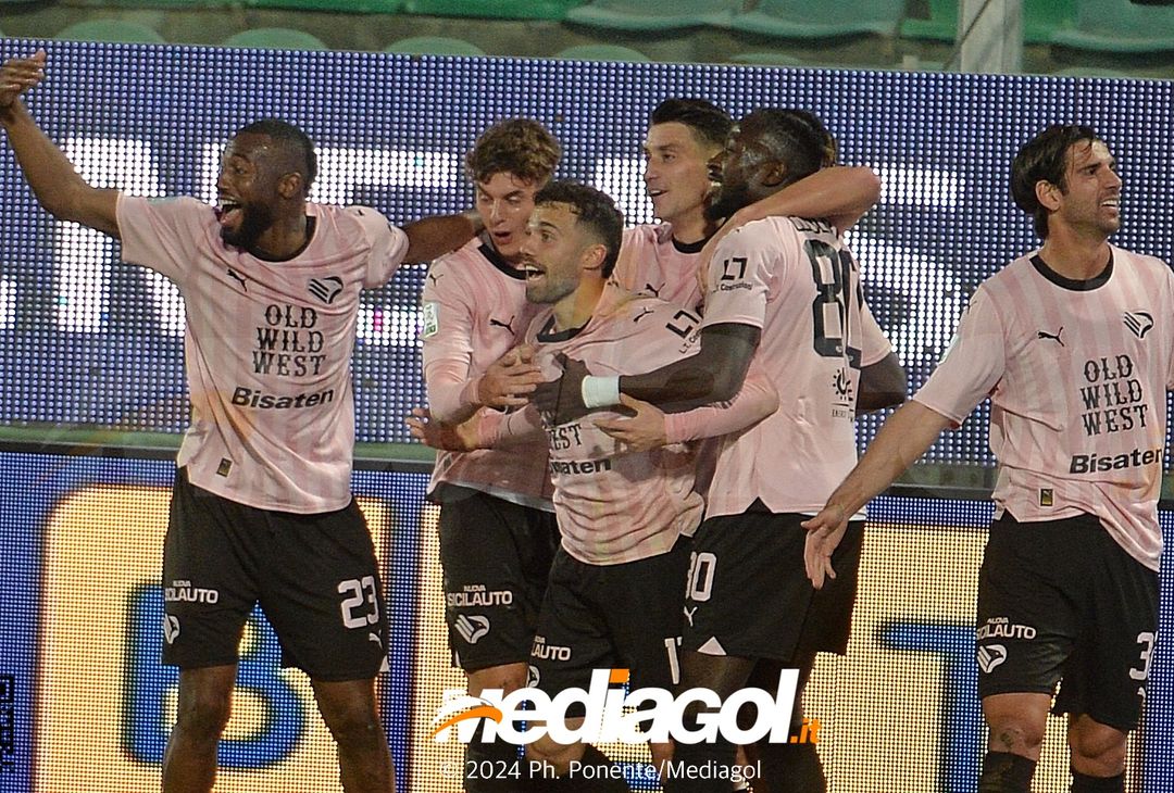 FOTO Palermo-Como 3-0, 25ª giornata Serie B 2023-2024 (GALLERY)- immagine 1