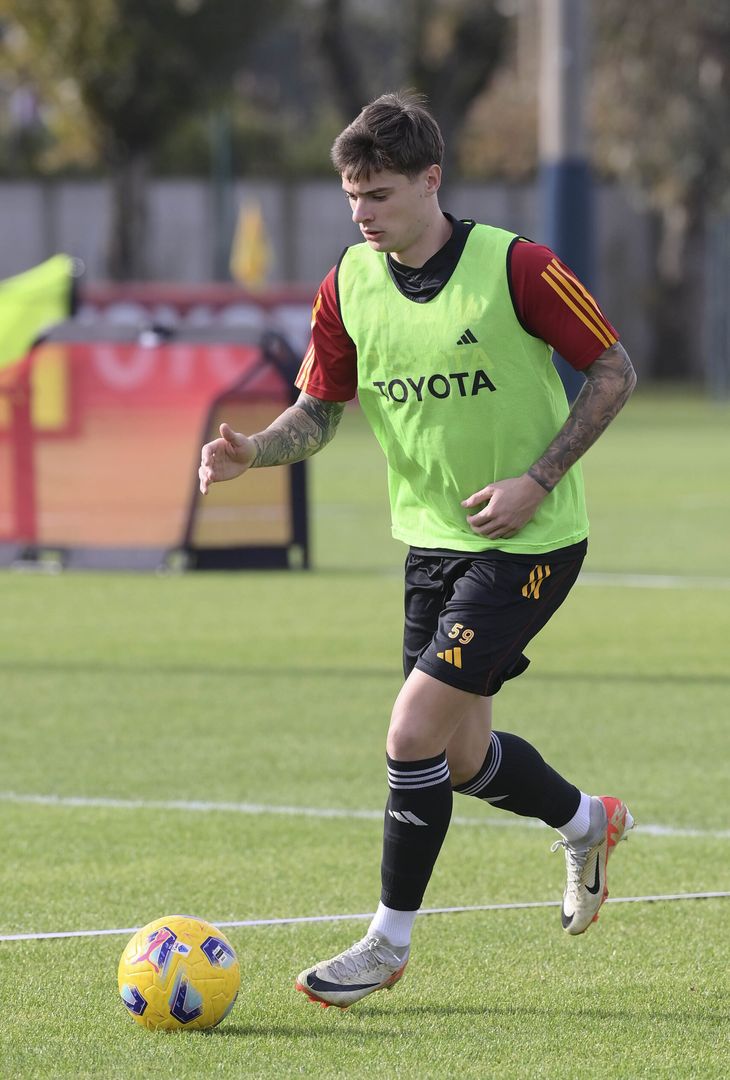 Roma, il secondo allenamento in vista della Fiorentina – FOTO GALLERY - immagine 13