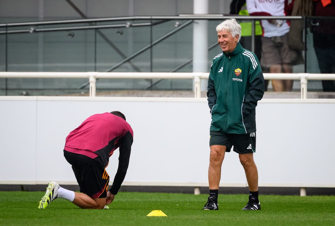 Roma, la seduta pomeridiana aperta ai tifosi al St. George’s Park – FOTO GALLERY - immagine 74