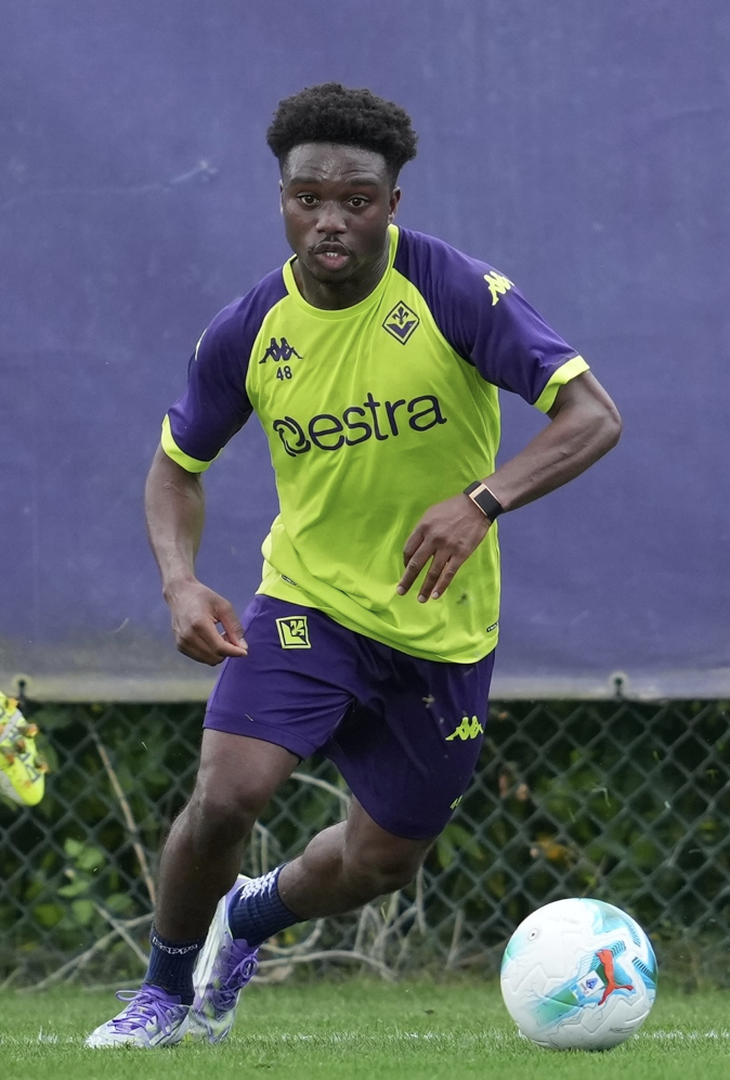 GALLERY – Lamptey al Viola Park: le immagini in campo del nuovo esterno viola - immagine 5