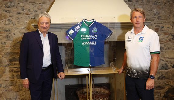 Feralpisalò, presentata prima maglia: il design è un ritorno al passato…- immagine 2