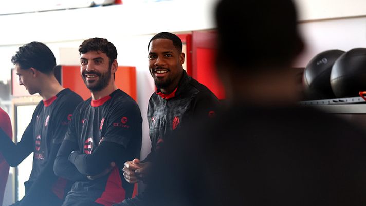 maignan-svilar-la-sfida-fra-i-due-portieri-top-della-serie-a