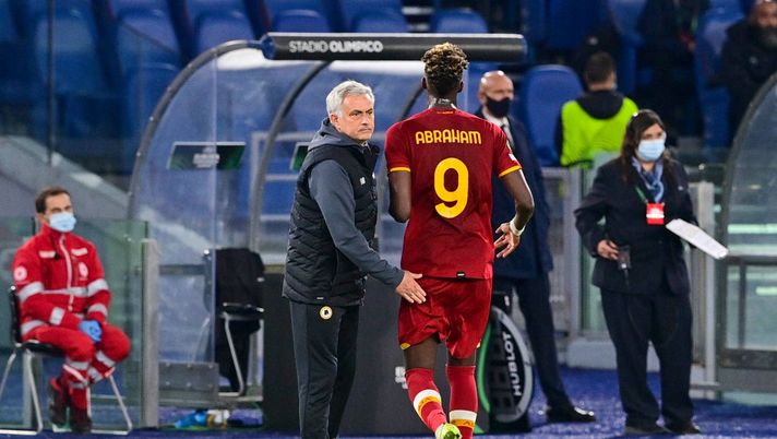 Roma, domani il Servette. Mou: “Vogliamo il 1º posto”. A Trigoria si rivede Abraham - immagine 1