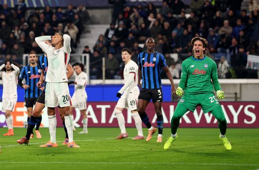 Marco Carnesecchi esulta dopo la parata decisiva contro il Chelsea in Champions League - Ph Getty Images Marco Carnesecchi, Atalanta - Ph Getty Images