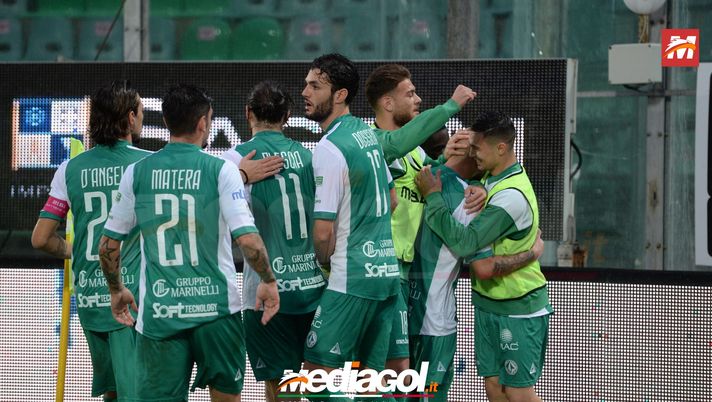Avellino-Potenza 4-1: Pazienza cala il poker! Bis di Gori e Sgarbi a Colombo  Avellino