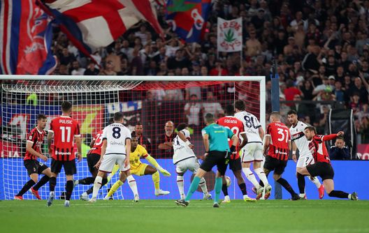 Il gol di Ndoye regala la Coppa Italia al Bologna contro il Milan. (Foto di Paolo Bruno/Getty Images) Bologna, la sera dei miracoli è arrivata. Per il Milan la stagione è fallimentare- immagine 4
