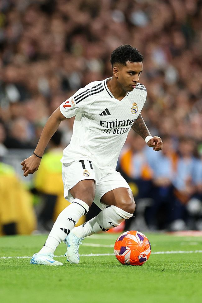 Leao e le critiche continue: i numeri a confronto con le ali sinistre più forti- immagine 3