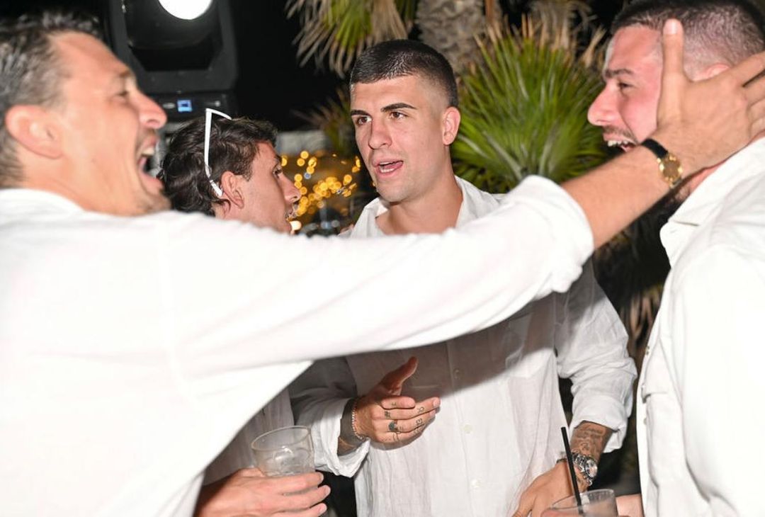 Compleanno di lady Spinazzola, i calciatori del Napoli scatenati!  LA FOTOGALLERY - immagine 4