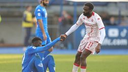 È anche il “non derby” degli sfottò. E lo giocano in anticipo due tifosi vip