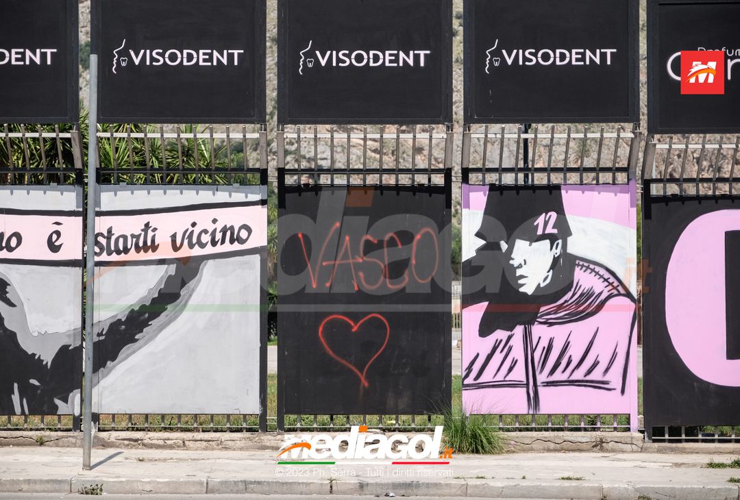 FOTO, “Vasco perdona Palermo” imbrattati i graffiti del ‘Renzo Barbera’ (GALLERY) - immagine 9
