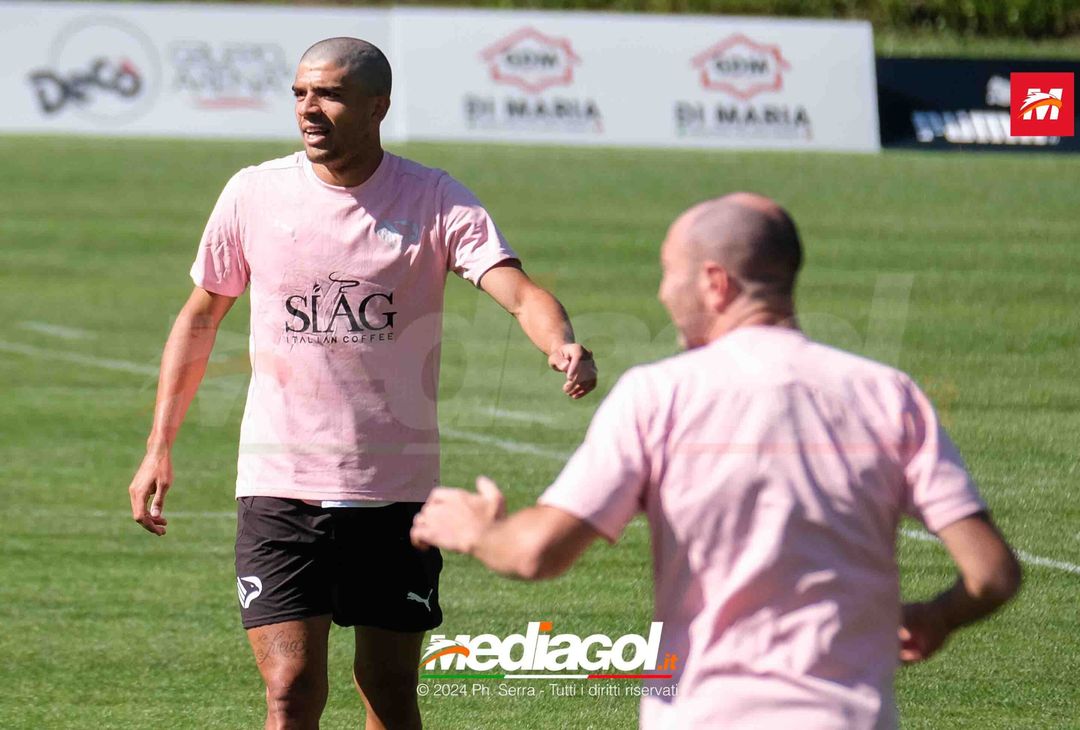 FOTO Ritiro Palermo, seduta mattutina ad Aquagranda (GALLERY) - immagine 44