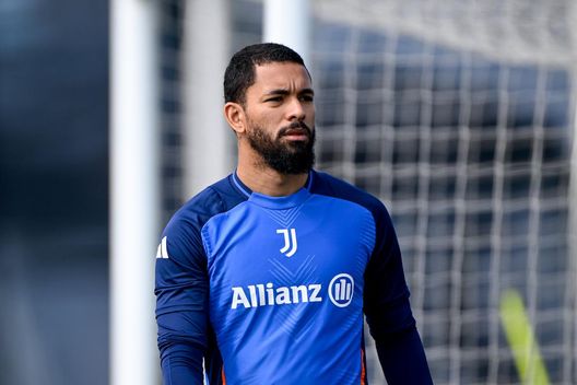 Juve, clamoroso sfogo di Douglas Luiz: “Mai infortunato, qui infortuni non normali”- immagine 2