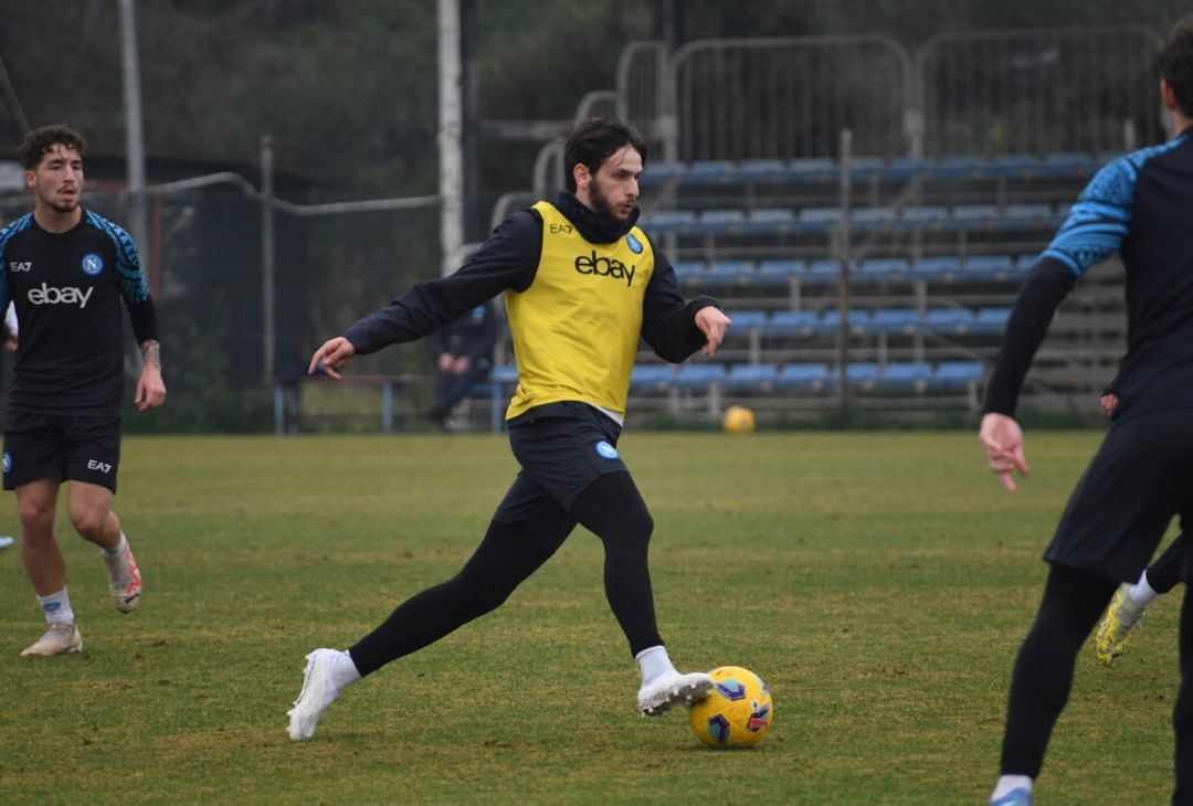 GALLERY Scatti dall’allenamento odierno al Konami Training Center di Castel Volturno - immagine 3