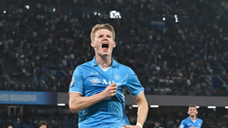 McTominay, un bacio e un gol-lampo per far innamorare Napoli