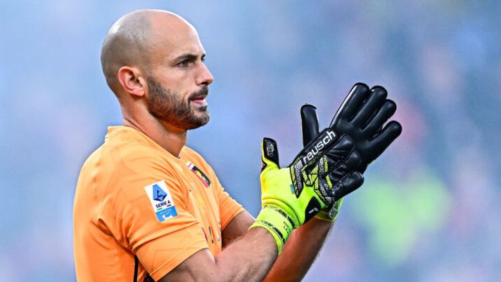 GENOA, ITALY - DECEMBER 7: Nicola Leali of Genoa reacts during the Serie A match between Genoa and Torino at Stadio Luigi Ferraris on December 7, 2024 in Genoa, Italy. (Photo by Simone Arveda/Getty Images) Ecco quale portiere schierare alla 25a giornata al fantacalcio: la divisione per fasce- immagine 1