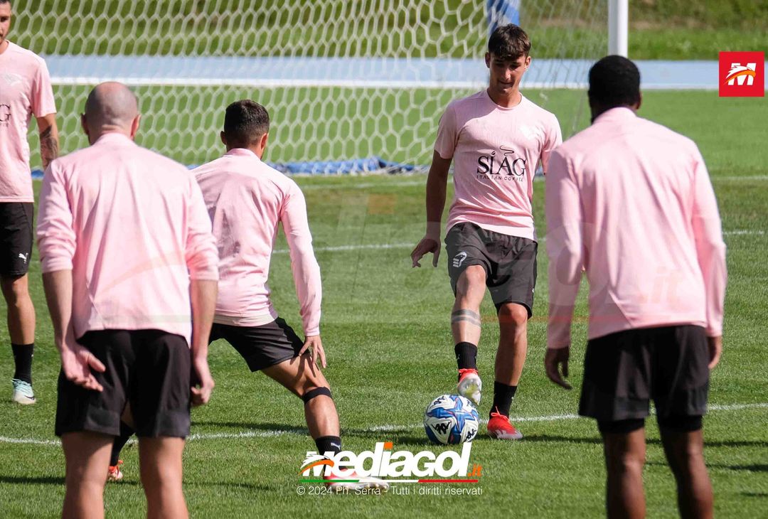 FOTO Ritiro Palermo, seduta pomeridiana al centro Aquagranda (GALLERY) - immagine 4