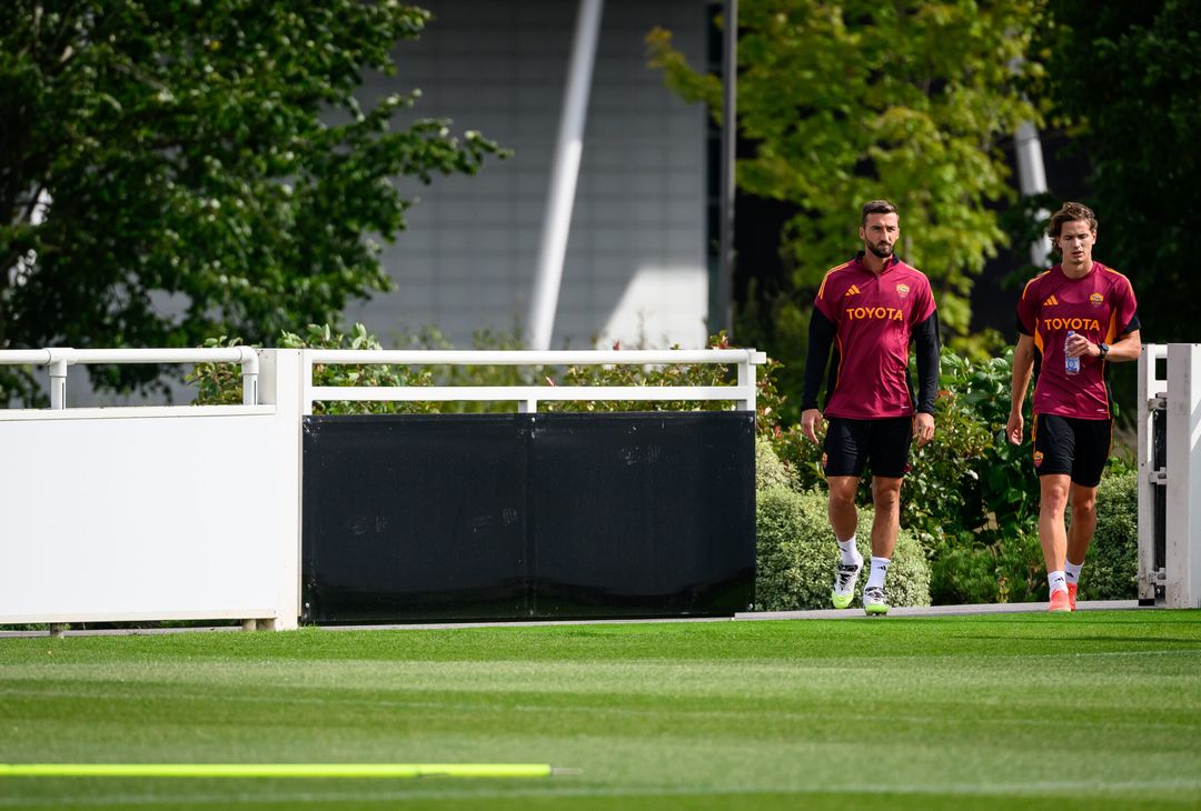 Roma, il primo allenamento al St. George’s Park – FOTO GALLERY - immagine 8