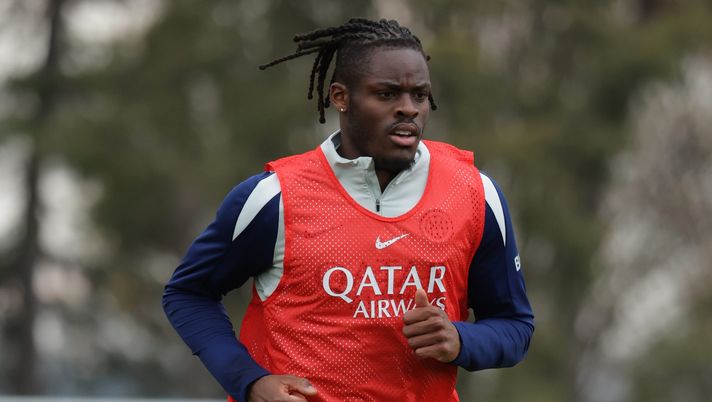 Getty Images Inter, Bisseck ancora out. Non ci sono altre situazione da valutare: “Chivu orientato a…” - immagine 1