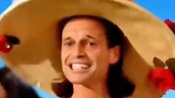 VIDEO / Allegri e Barbie Girl, il surreale video che spopola