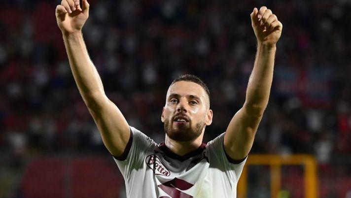 CREMONA, ITALY - AUGUST 27:Nikola Vlasic of Torino FC celebrates the victory during the Serie A match between US Cremonese and Torino FC at Stadio Giovanni Zini on August 27, 2022 in Cremona, Italy. (Photo by Alessandro Sabattini/Getty Images)  KIT PER L’ASTA – Tutto quello che vi serve per l’asta: rigoristi, formazioni-tipo e portieri - immagine 1
