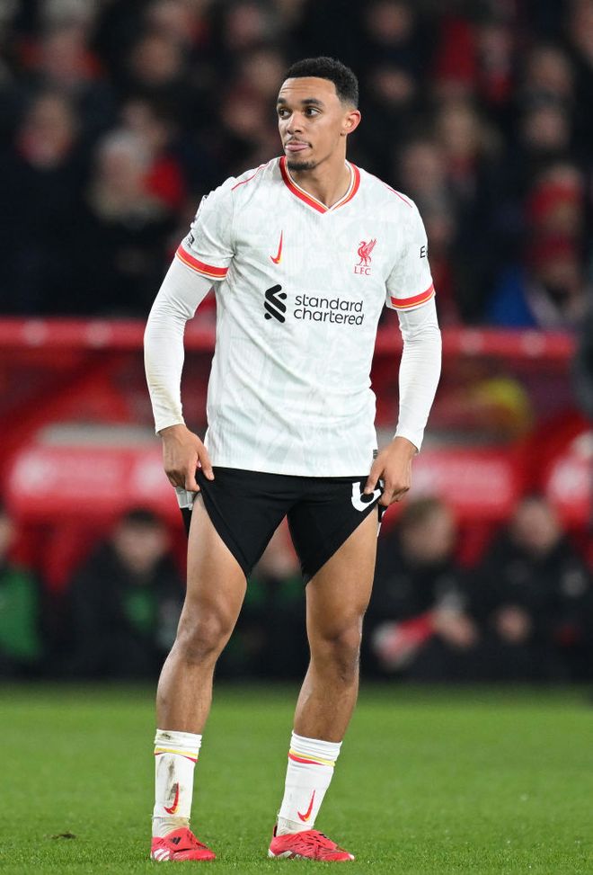 Trent Alexander-Arnold (Photo by Michael Regan/Getty Images) Real Madrid, cercasi esterno: piano A Alexander-Arnold, altri 8 nomi tra cui Jimenez e Dumfries- immagine 2