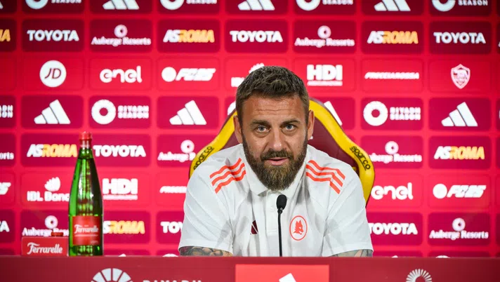 De Rossi: “Mercato migliore dell’Inter ma in 2 anni dobbiamo fare come loro. Fanno paura” - immagine 1